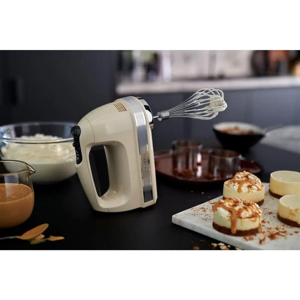 Kitchenaid 9 Hızlı El Mikseri 5KHM9212 Almond Cream-EAC Kitchenaid 9 Hızlı El Mikseri 5KHM9212 Almond Cream-EAC
